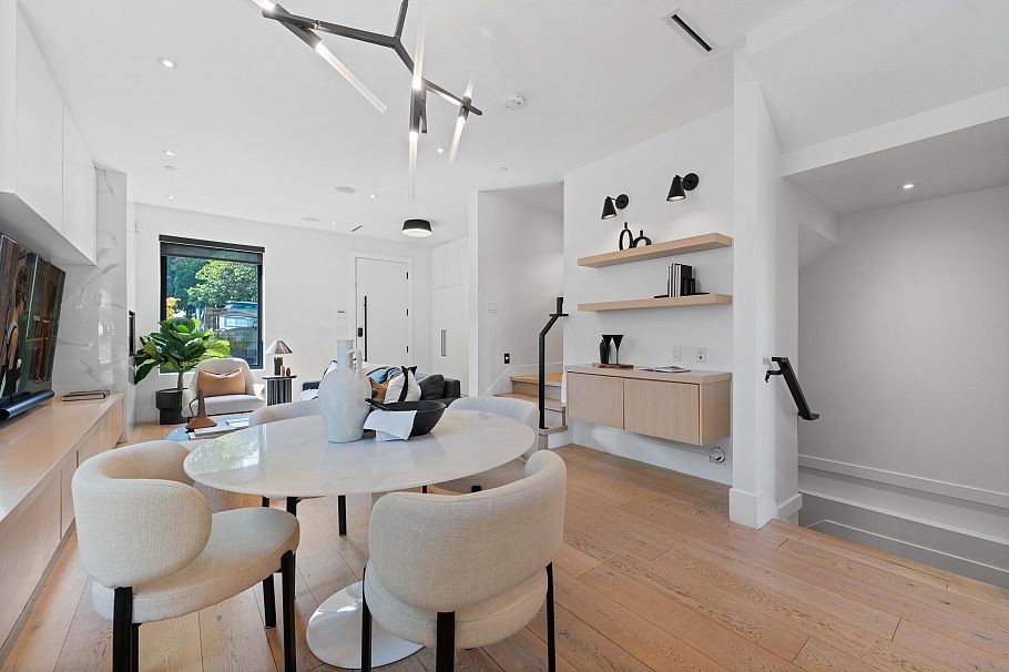 575 E 22nd Avenue Vancouver, BC - 6