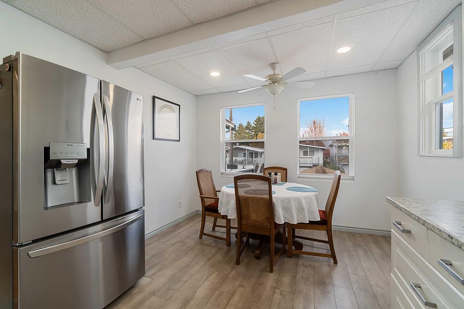 2235 East 52nd Avenue Vancouver, BC - 12