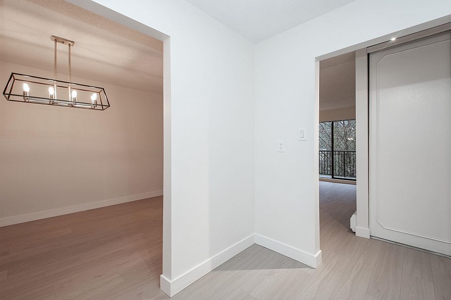 307 1385 Draycott Road North Vancouver, BC - 12