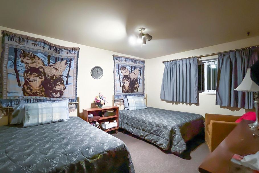 4680 W 15th Avenue Vancouver, BC - 38