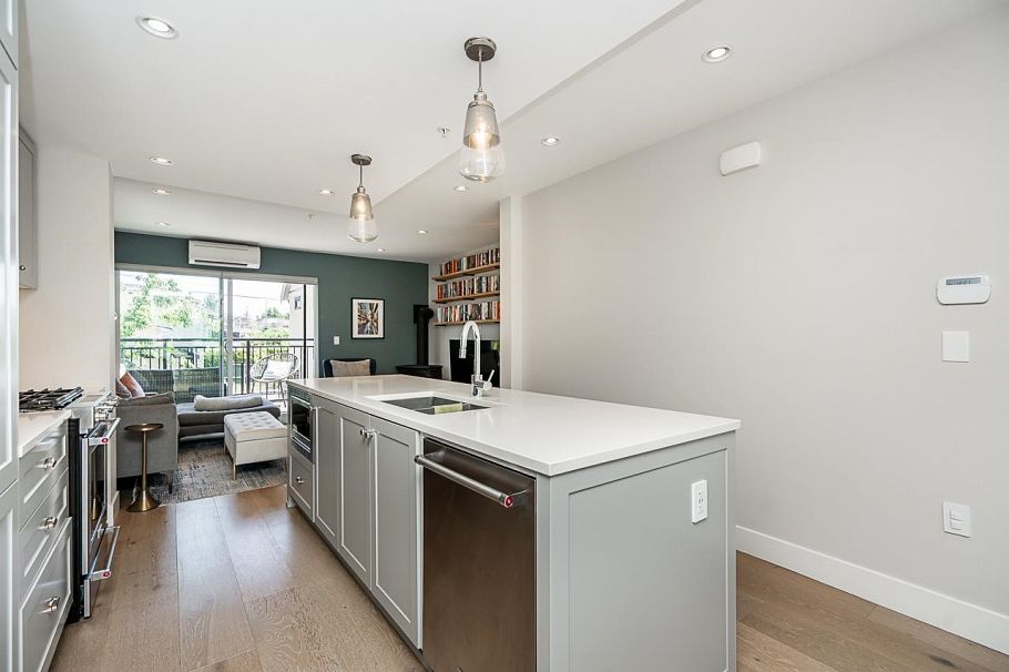 4320 Knight Street Vancouver, BC - 5