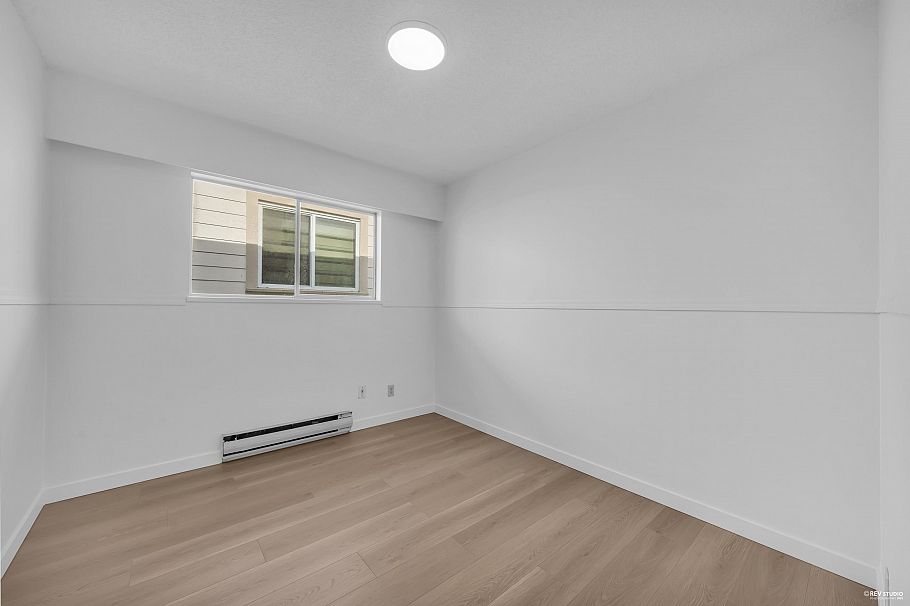 7511 Main Street Vancouver, BC - 9