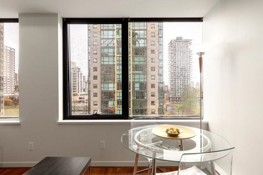 913 1333 W Georgia Street Vancouver, BC - 11