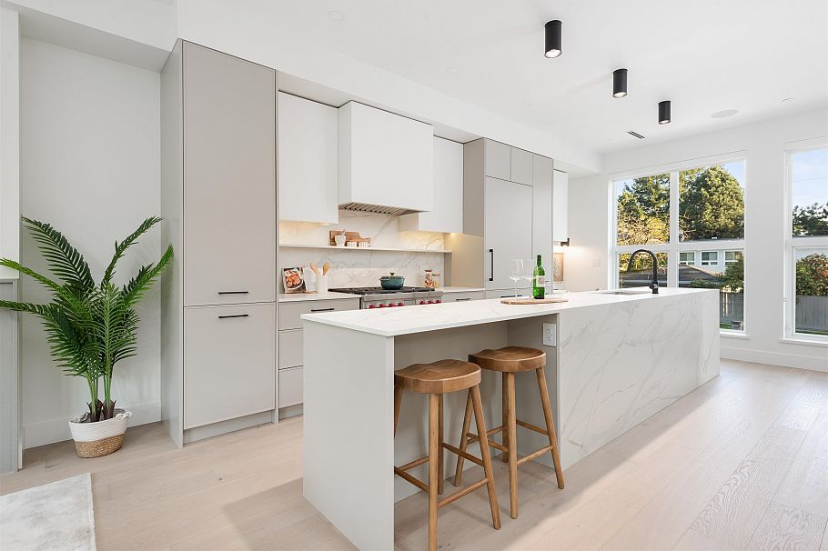 1493 W 52nd Avenue Vancouver, BC - 7