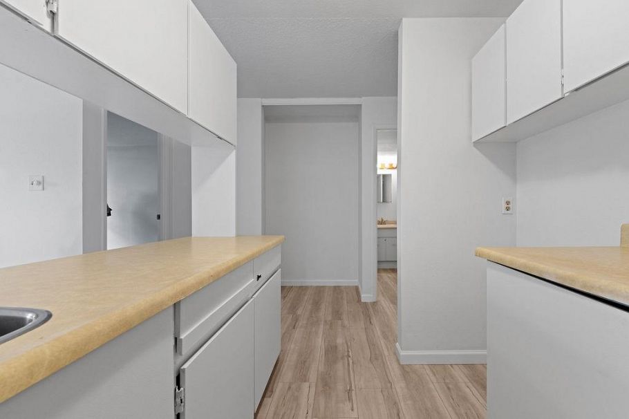 222 1333 Hornby Street Vancouver, BC - 14