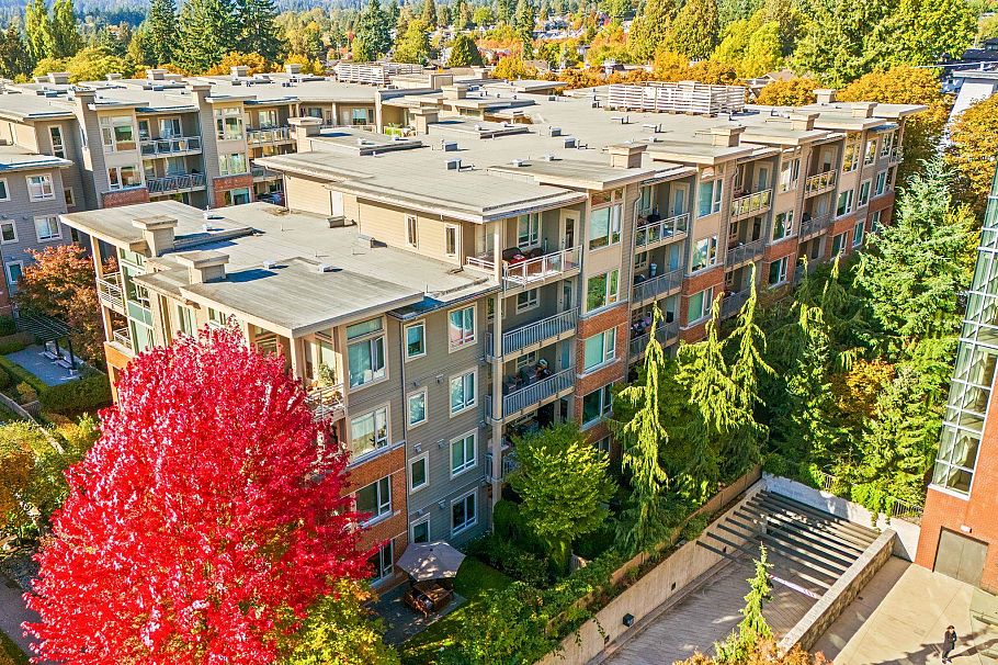 127 119 W 22nd Street North Vancouver, BC - 19