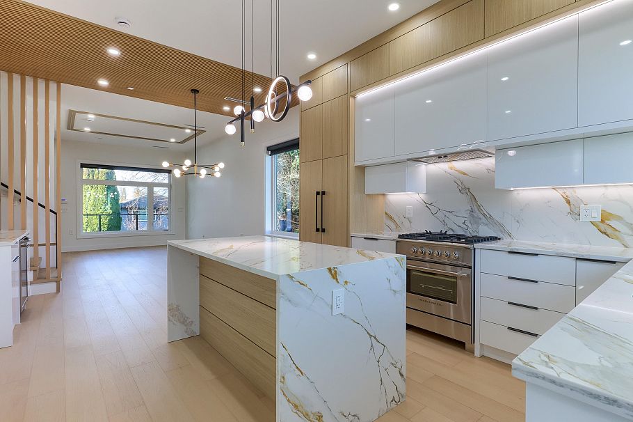 4670 Todd Street Vancouver, BC - 18