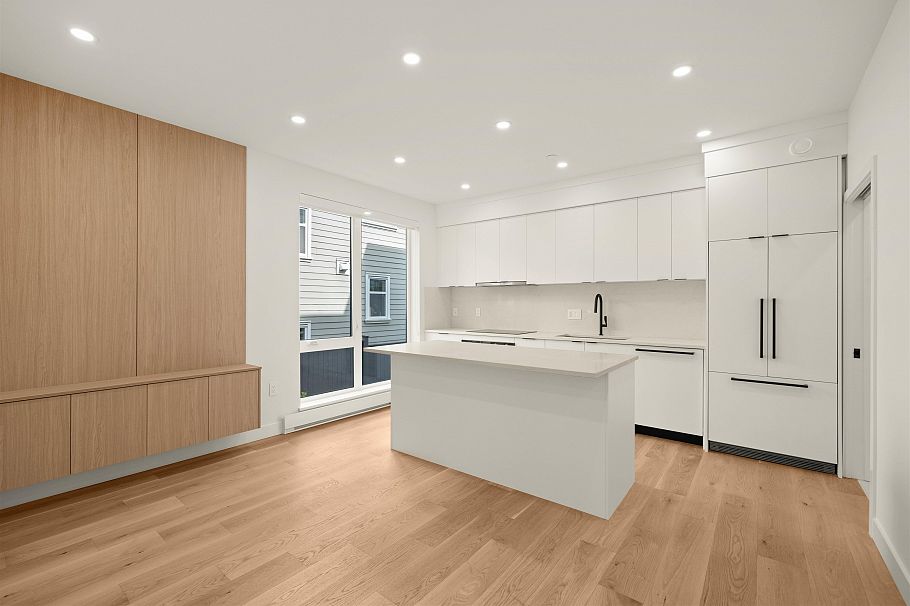 1904 E 8th Avenue Vancouver, BC - 4