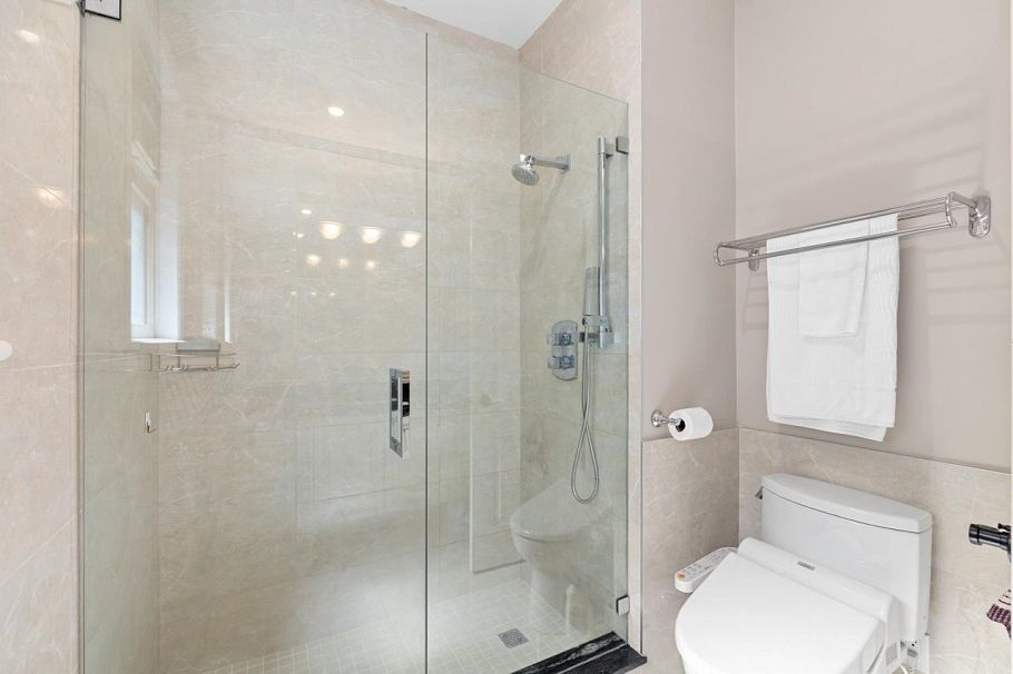 8291 Laurel Street Vancouver, BC - 21