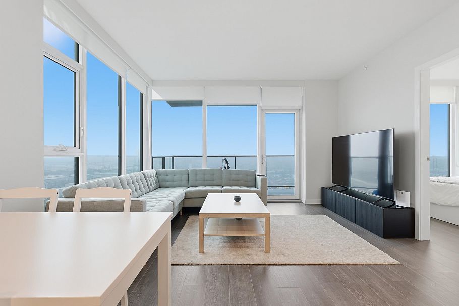 2002 2108 Gilmore Avenue Burnaby, BC - 2