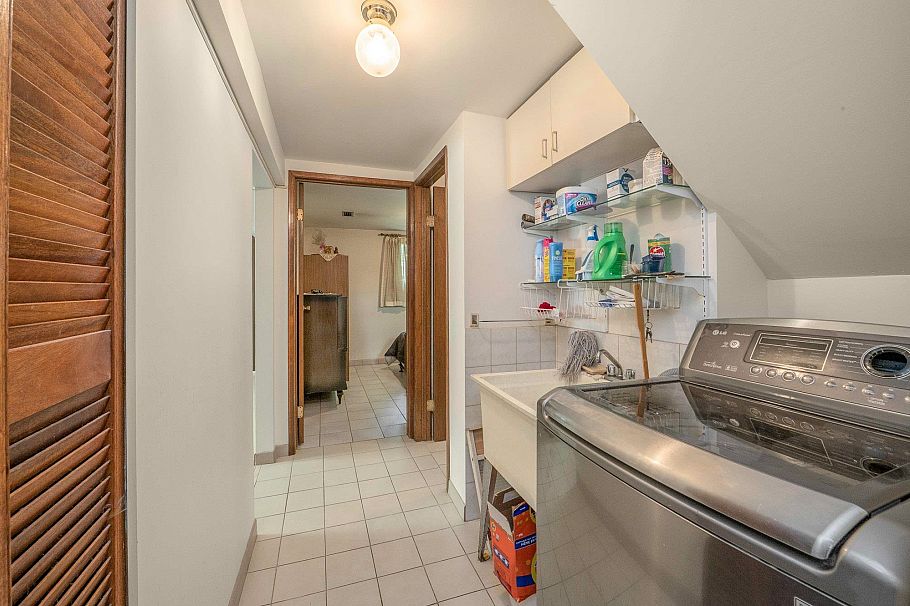 1794 E 6th Avenue Vancouver, BC - 28