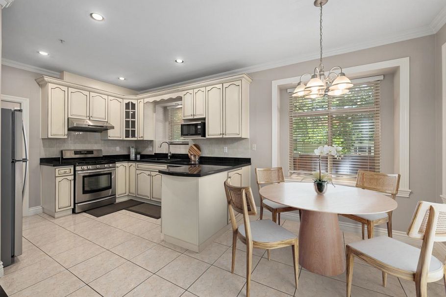 8291 Laurel Street Vancouver, BC - 13