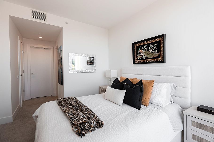 605 2325 Emery Court North Vancouver, BC - 24