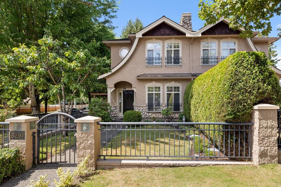 8291 Laurel Street Vancouver, BC - 2