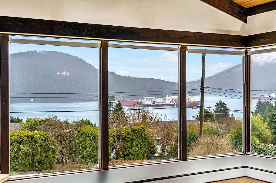 645 Baycrest Drive North Vancouver, BC - 8