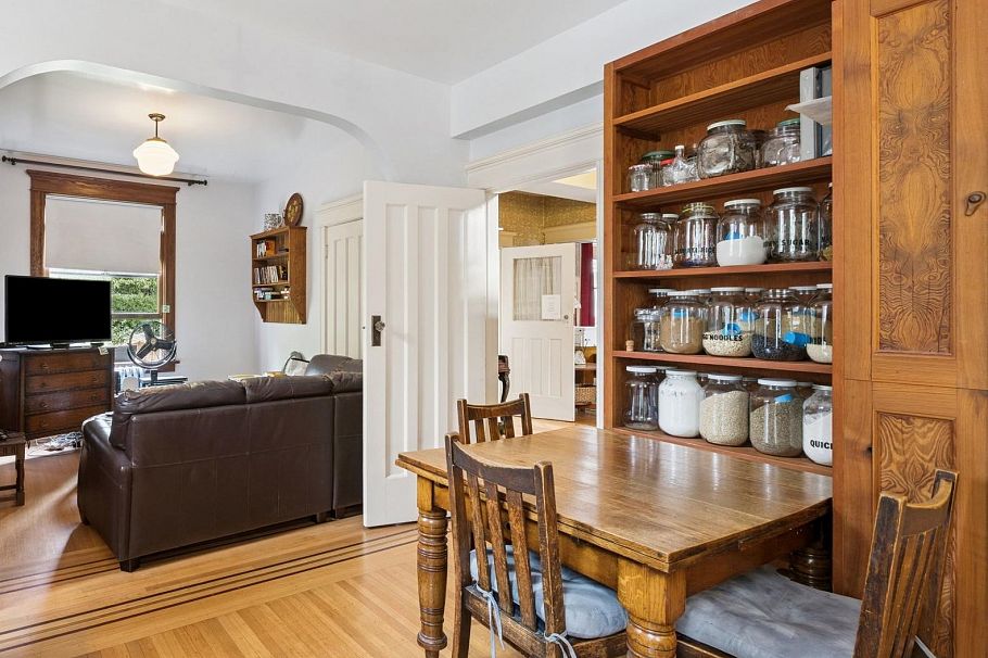 1617 W Grand Boulevard North Vancouver, BC - 17