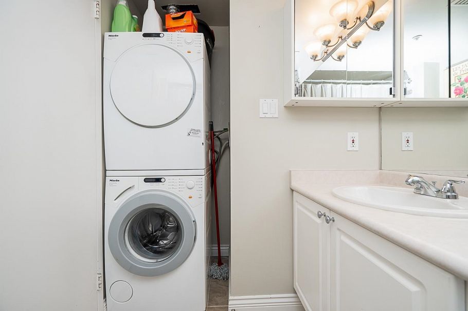 304 488 Helmcken Street Vancouver, BC - 28