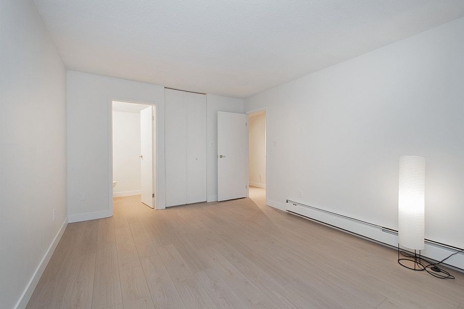 307 1385 Draycott Road North Vancouver, BC - 18