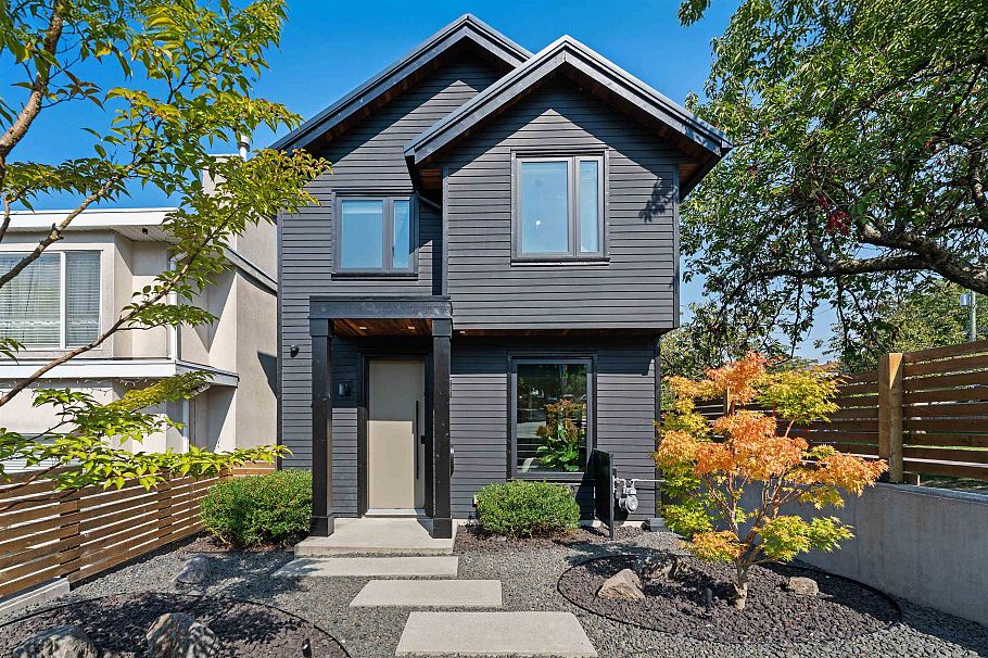 575 E 22nd Avenue Vancouver, BC - 31