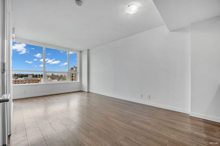 1610 125 E 14th Street North Vancouver, BC - 17