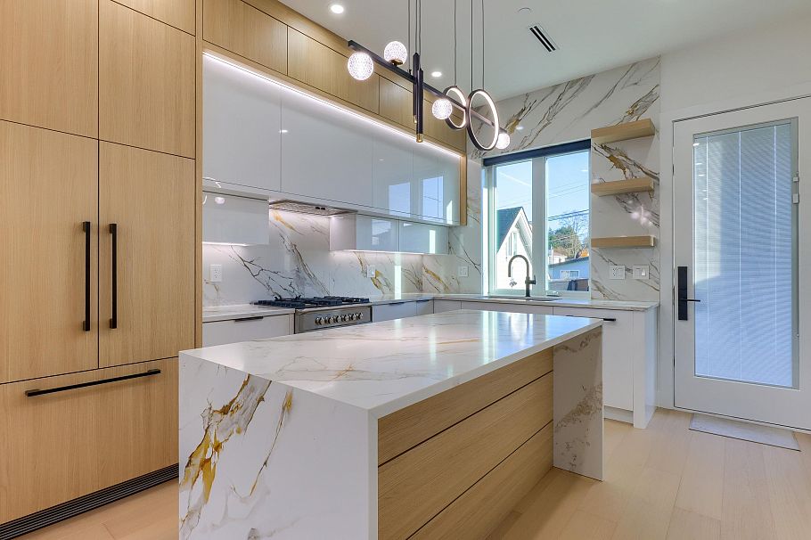 4670 Todd Street Vancouver, BC - 14