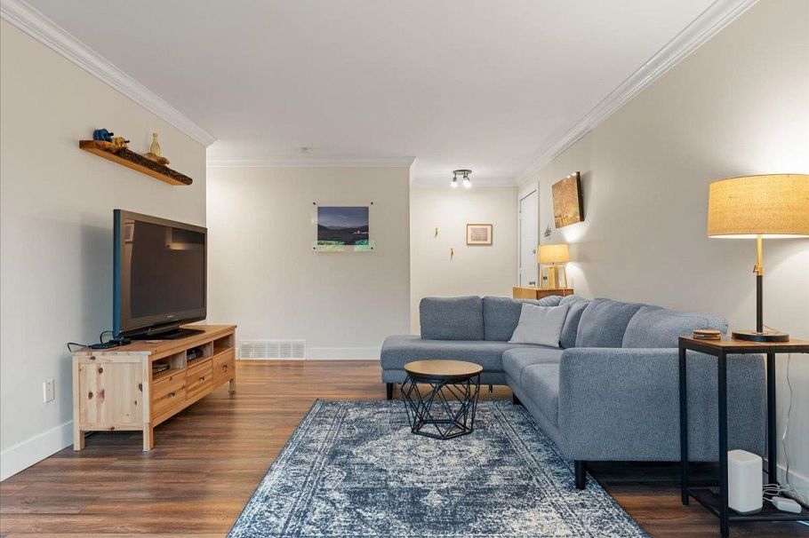 1019 Old Lillooet Road North Vancouver, BC - 8