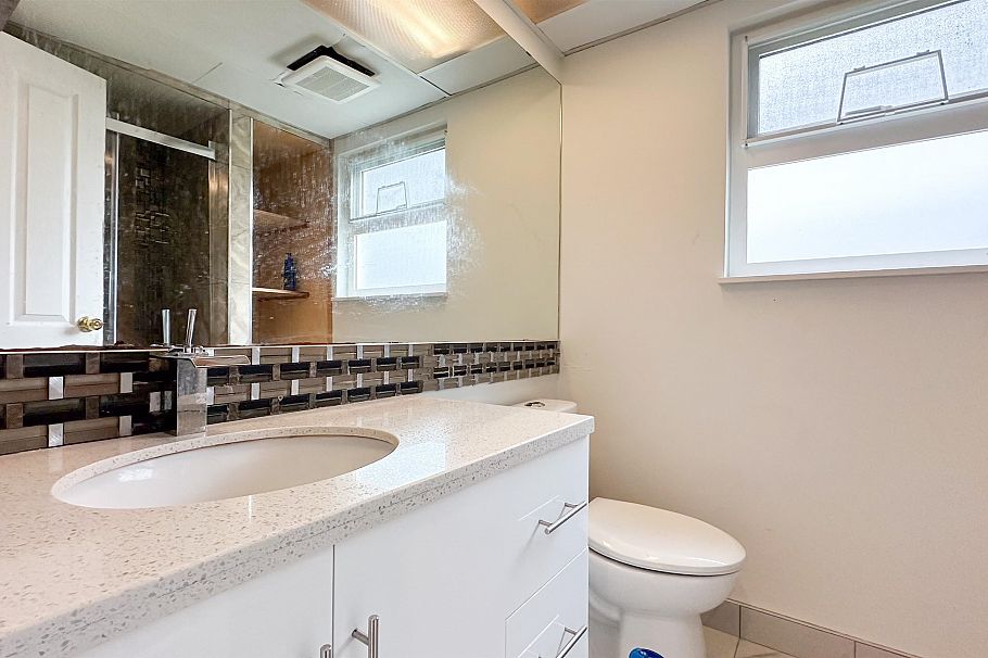 4455 Jerome Place North Vancouver, BC - 7