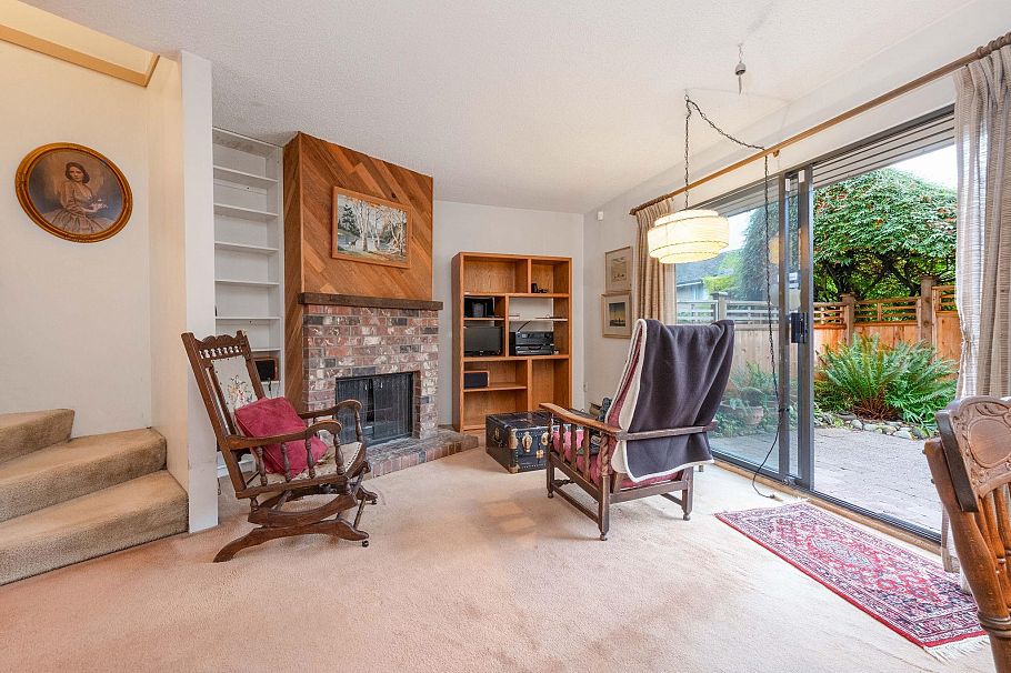 14 251 W 14th Street North Vancouver, BC - 4