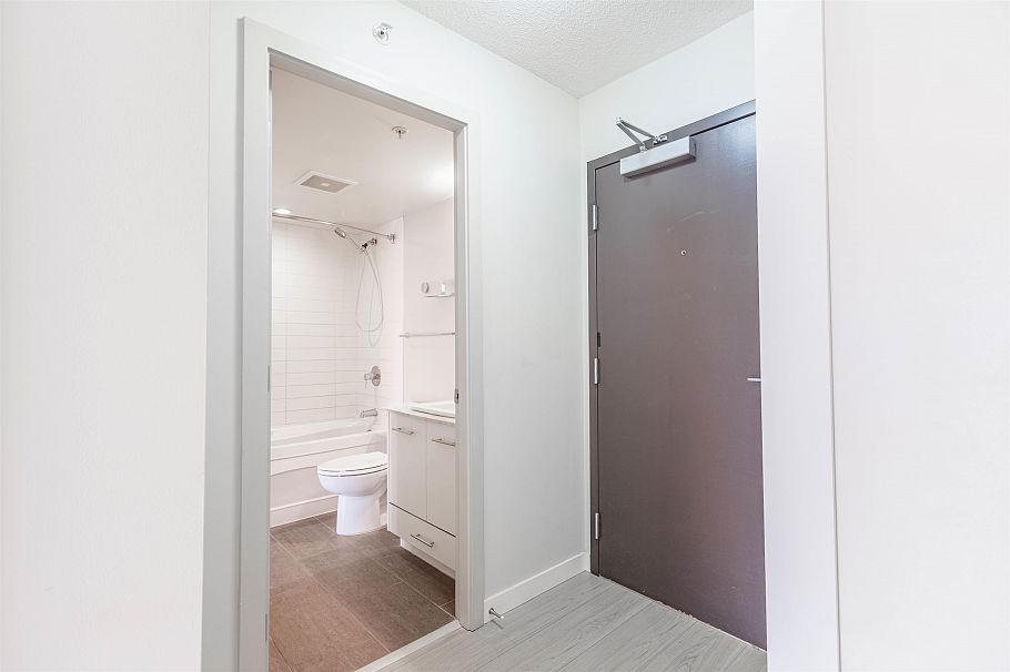 1202 3111 Corvette Way Richmond, BC - 18