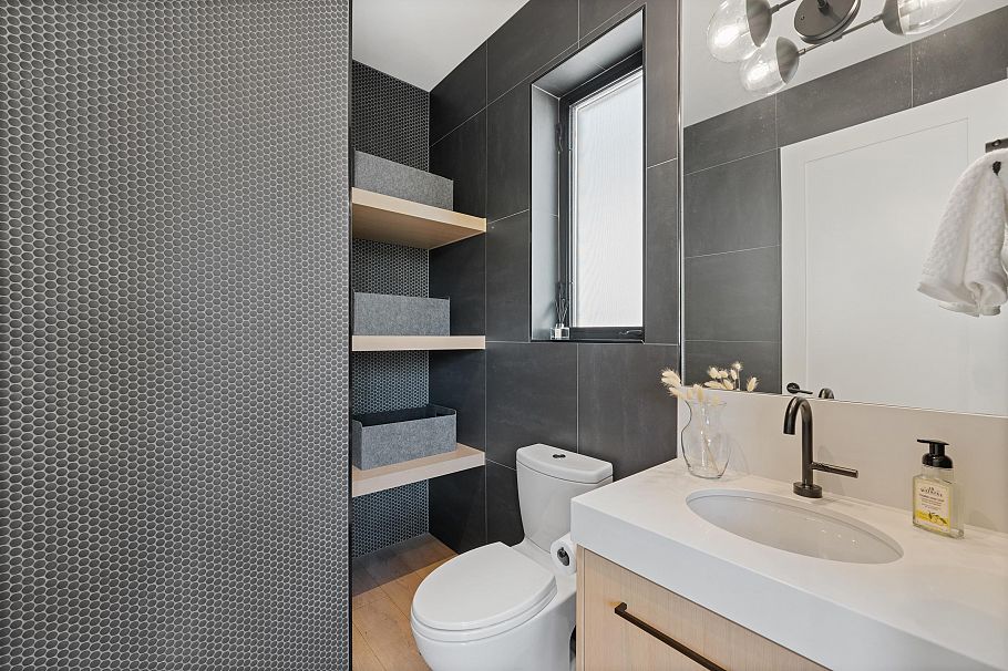 575 E 22nd Avenue Vancouver, BC - 11