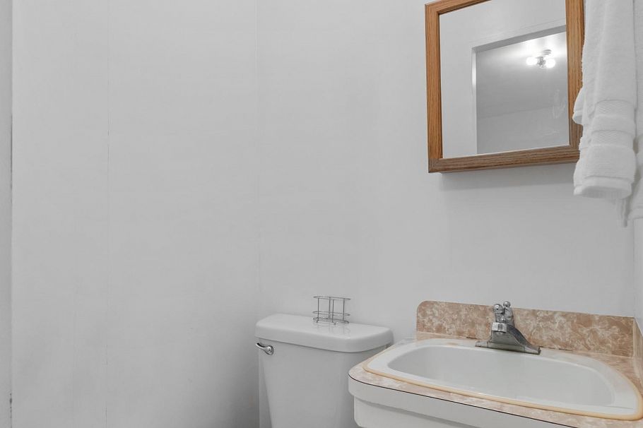 2239 Windridge Drive North Vancouver, BC - 21