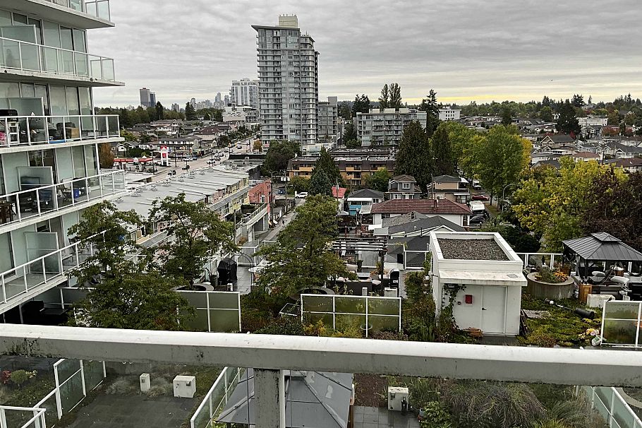 1003 2221 E 30th Avenue Vancouver, BC - 2