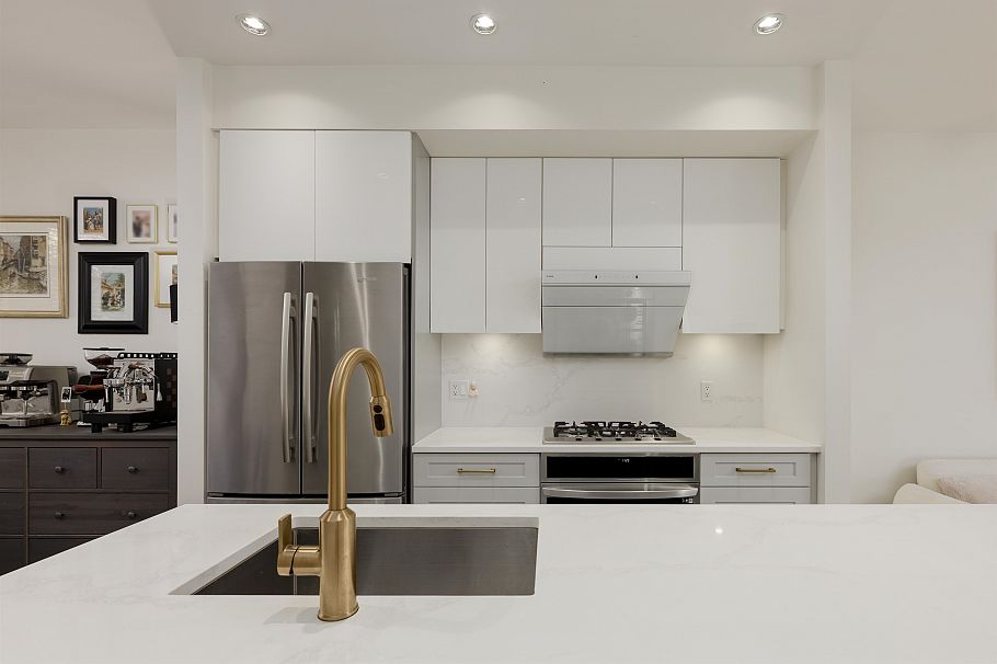 828 W 6th Avenue Vancouver, BC - 8