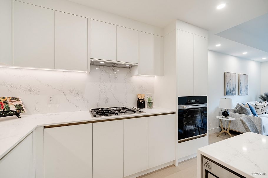 208 918 W 32nd Avenue Vancouver, BC - 15