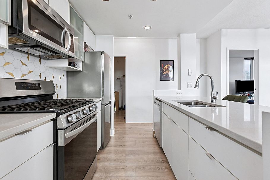 2602 939 Expo Boulevard Vancouver, BC - 5