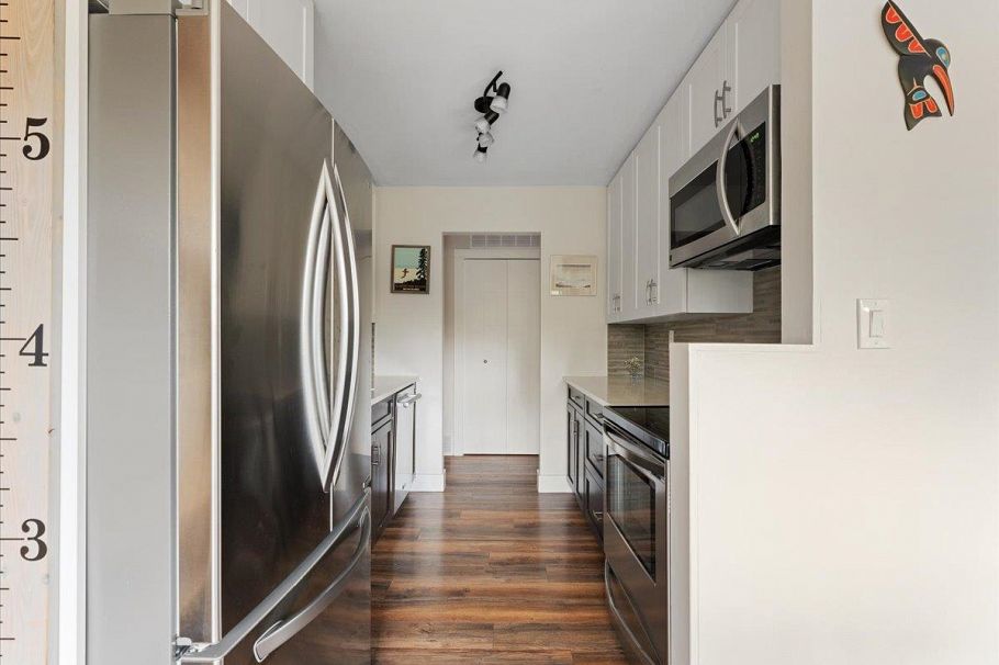 1019 Old Lillooet Road North Vancouver, BC - 13