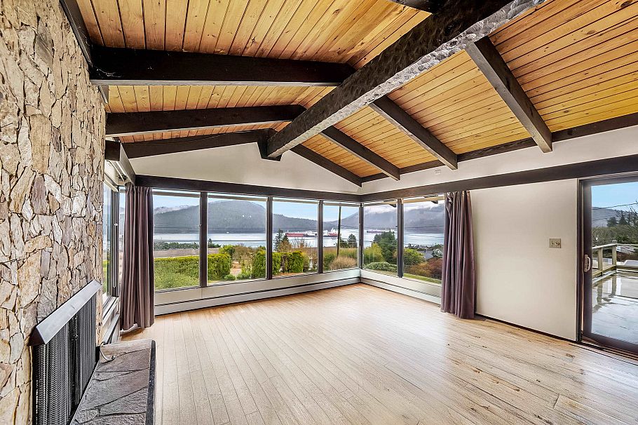 645 Baycrest Drive North Vancouver, BC - 4