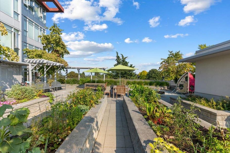 201 2321 Scotia Street Vancouver, BC - 29