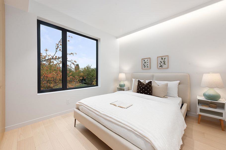 2 1595 W 66th Avenue Vancouver, BC - 23