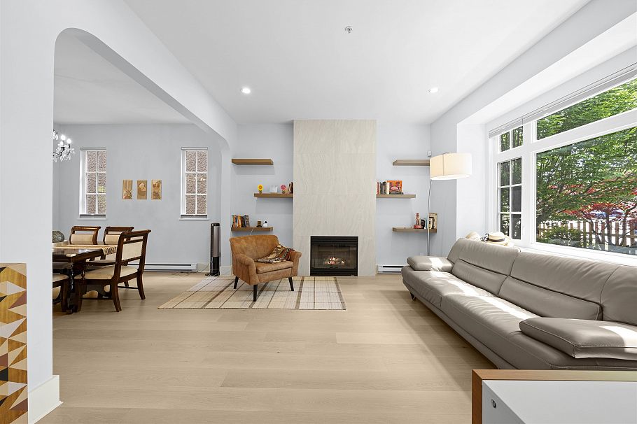 3711 W 11th Avenue Vancouver, BC - 5