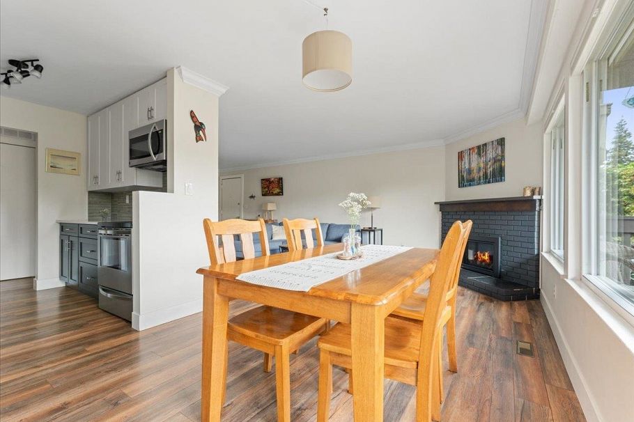 1019 Old Lillooet Road North Vancouver, BC - 1