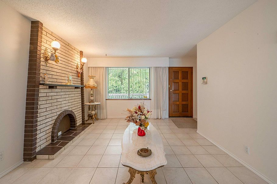 1794 E 6th Avenue Vancouver, BC - 7