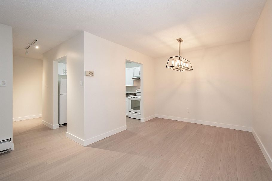 307 1385 Draycott Road North Vancouver, BC - 4