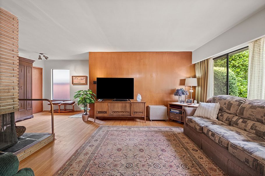 2239 Windridge Drive North Vancouver, BC - 9