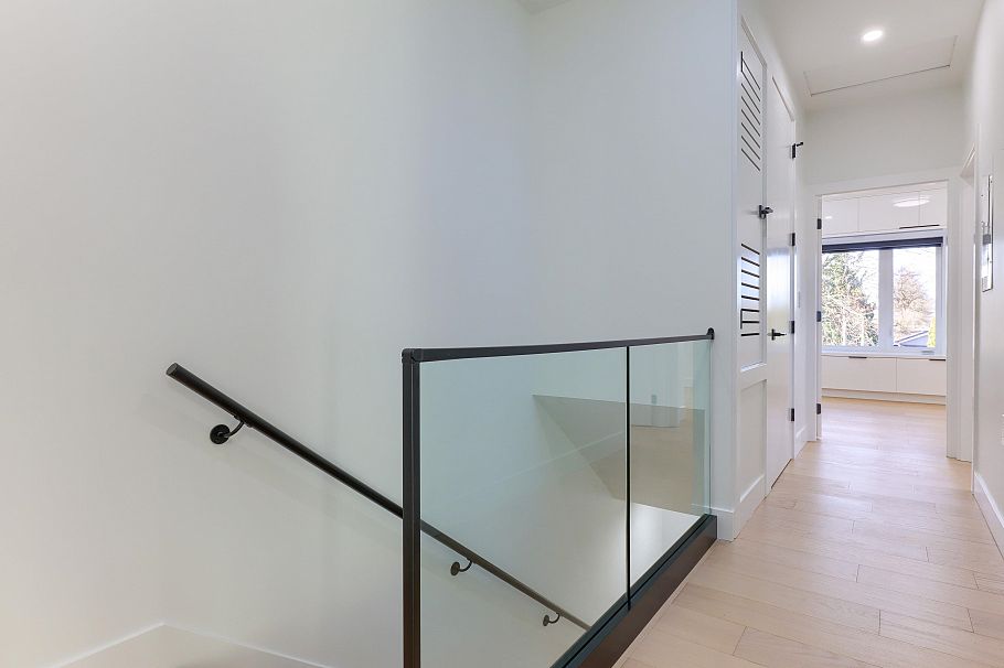 4670 Todd Street Vancouver, BC - 24