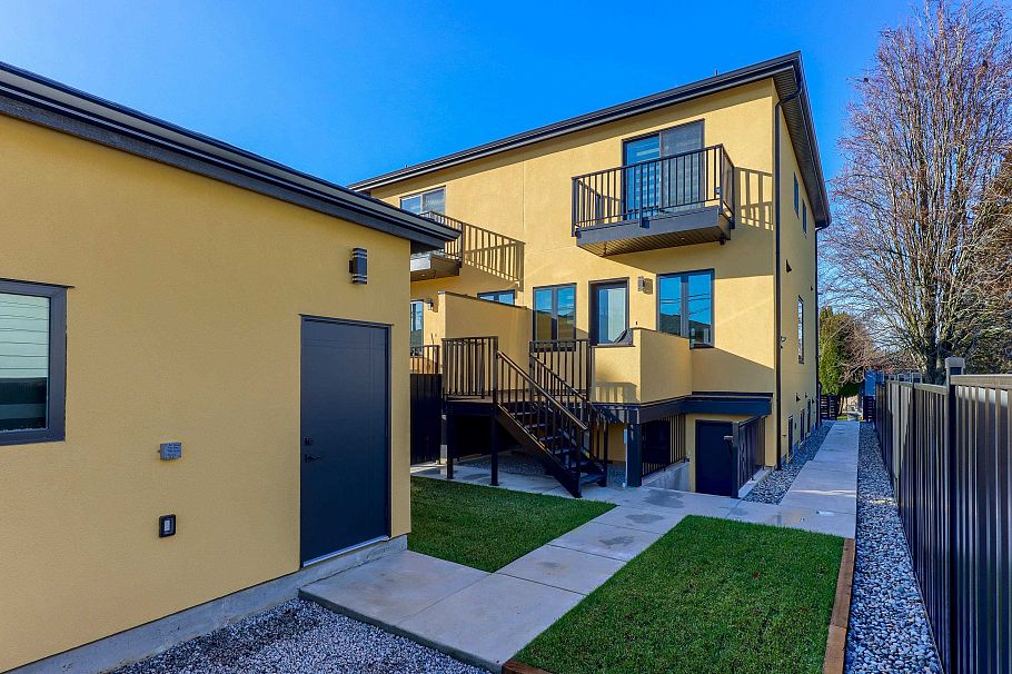 4670 Todd Street Vancouver, BC - 34