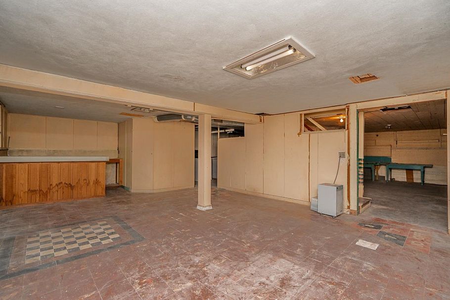 1204 Grand Boulevard North Vancouver, BC - 28