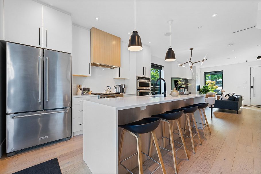 575 E 22nd Avenue Vancouver, BC - 8