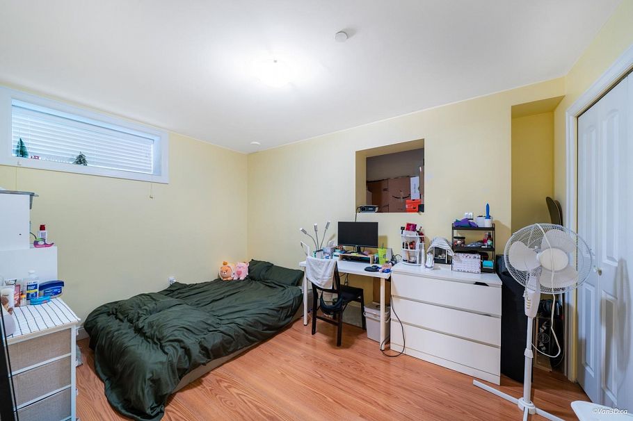 6830 Vivian Street Vancouver, BC - 28