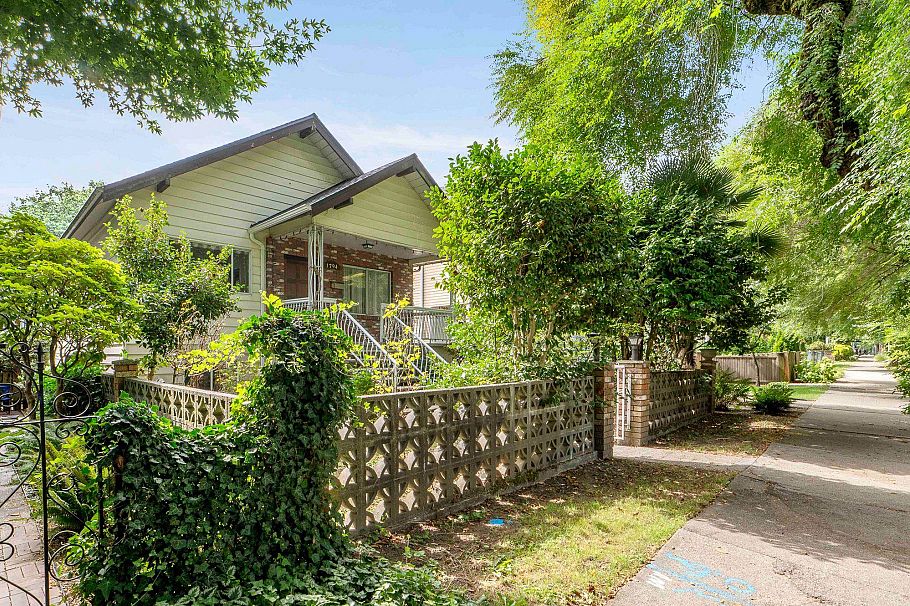 1794 E 6th Avenue Vancouver, BC - 4